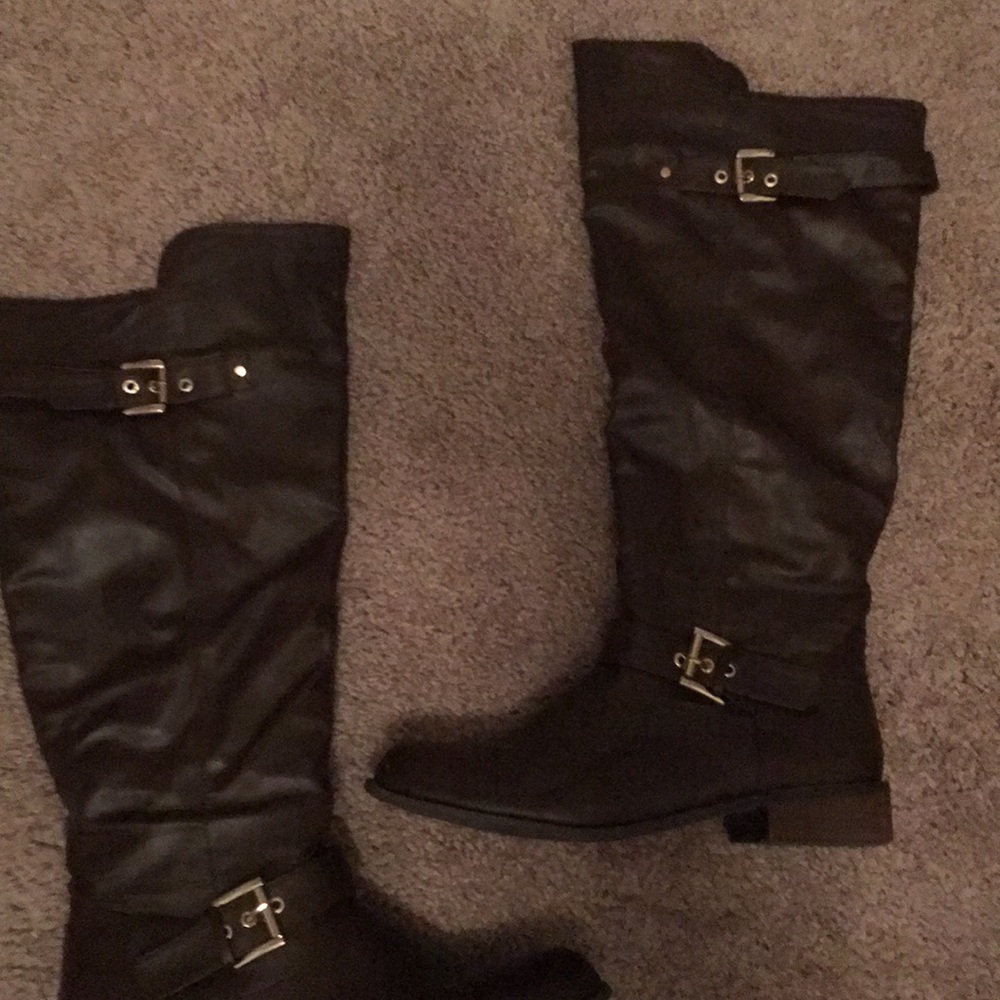 Riding boots